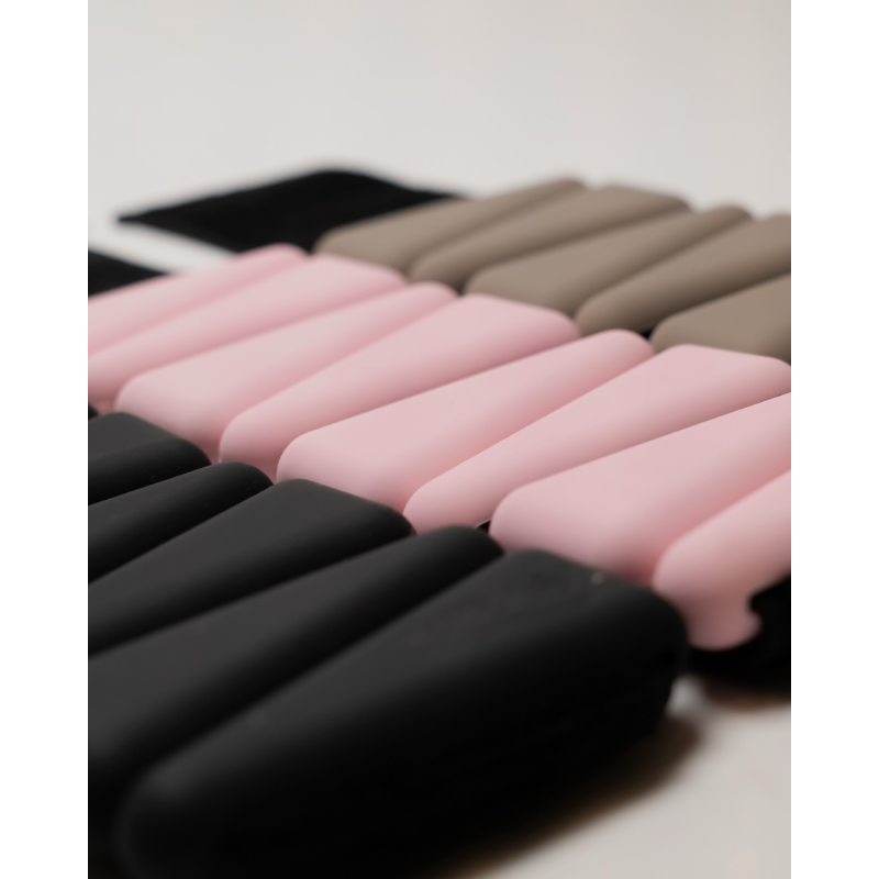 close-up of levaïa ankle & wrist weights in all colours