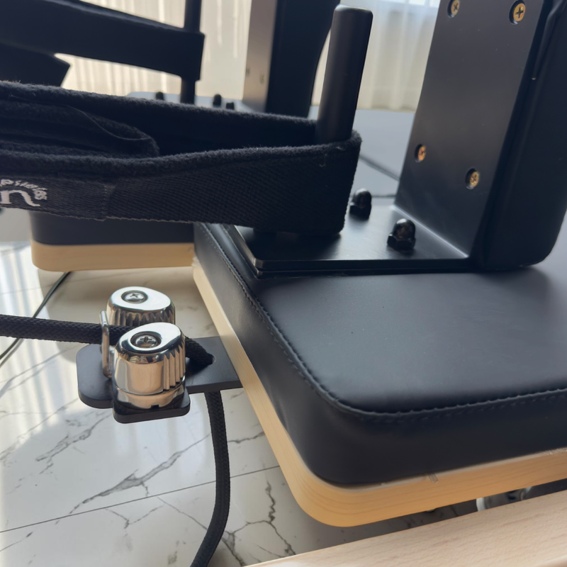 Rope crab clip on Milaron Maple V3 Studio Pilates Reformer