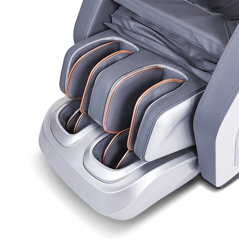 Closer view of the foot rests on the Regen8 LuxCloud Premiere Premium Zero Gravity Massager Chair with Dual SL Rollers